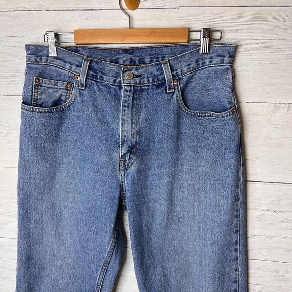 Levis Jeans Mens Size 33 X 32 550 '92 Medium Wash 100% Cotton Classic Denim - Picture 7 of 16